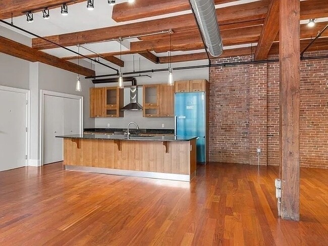 Foto del edificio - 126 N Washington St