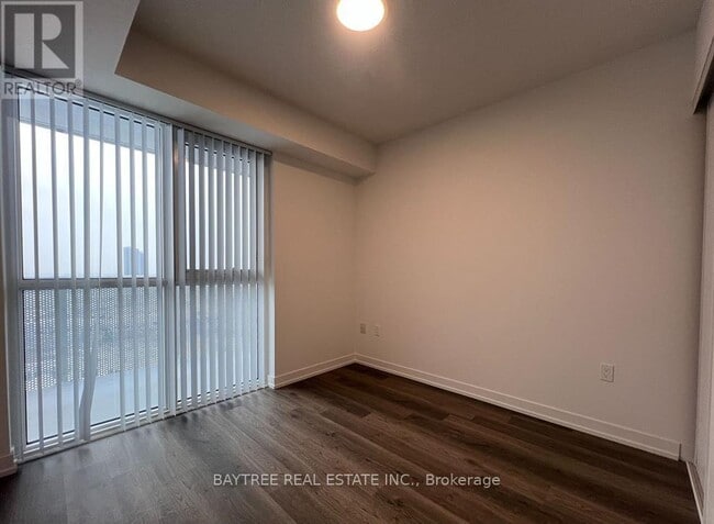 Building Photo - 195 Commerce St