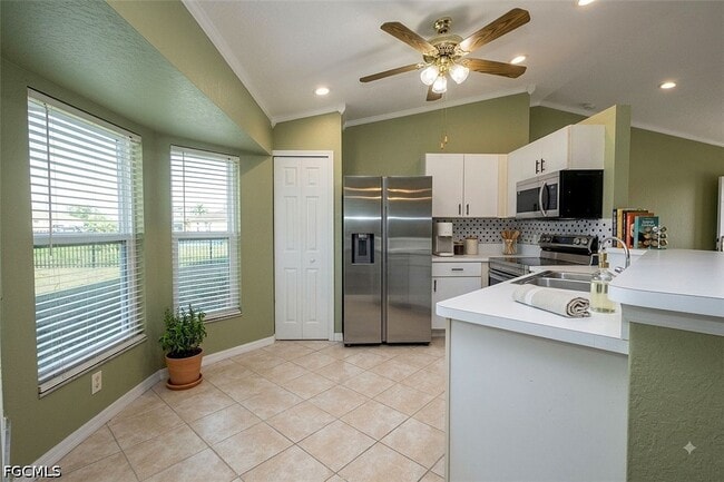 Building Photo - 25324 Lychee Ct