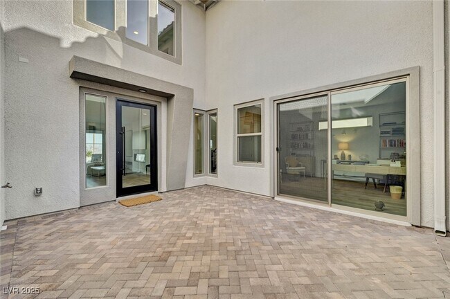 Building Photo - 472 Windstone Crst Ave