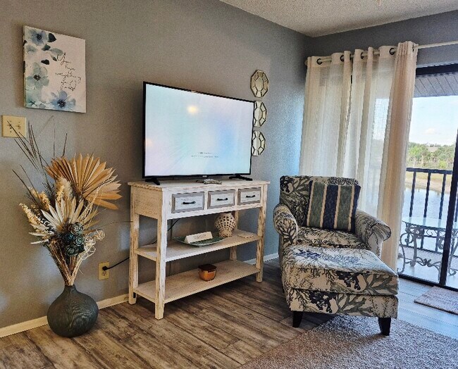 Building Photo - 19505 Quesada Ave