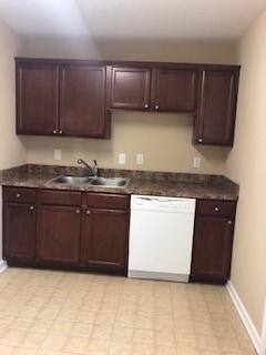 Building Photo - 132 Jesters Ln