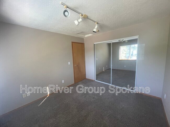 Foto del edificio - 23209 E Maxwell Ave