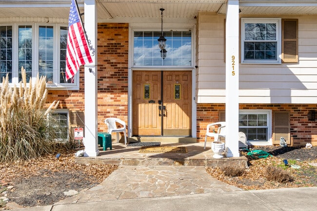 Casa unifamiliar - 9215 Cherrytree Dr