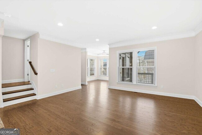 Building Photo - 1940 Discovery Park Ln