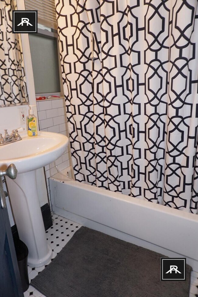 Foto del edificio - 2 bedroom in Allston MA 02135