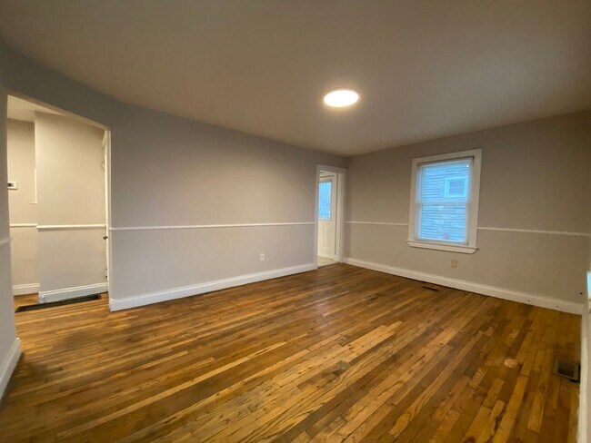 Foto del edificio - A Lovely 3 Bedroom, 2 Story Home Off Loudo...
