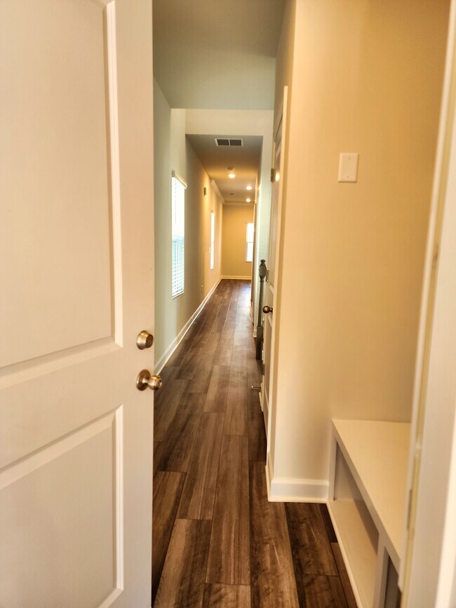 Photo - 13210 Kenworth Rd House