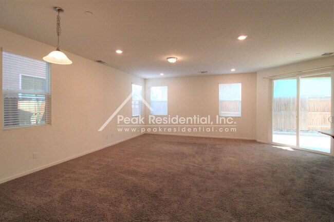 Foto del edificio - 3 br, 2.5 bath House - 3036 Wading River Way