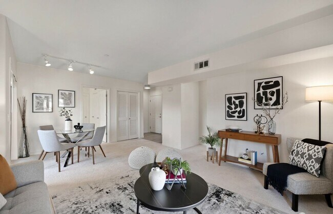 Foto del edificio - 3128 Loma Verde Dr