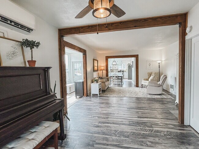 Foto del edificio - 809 S Willow St