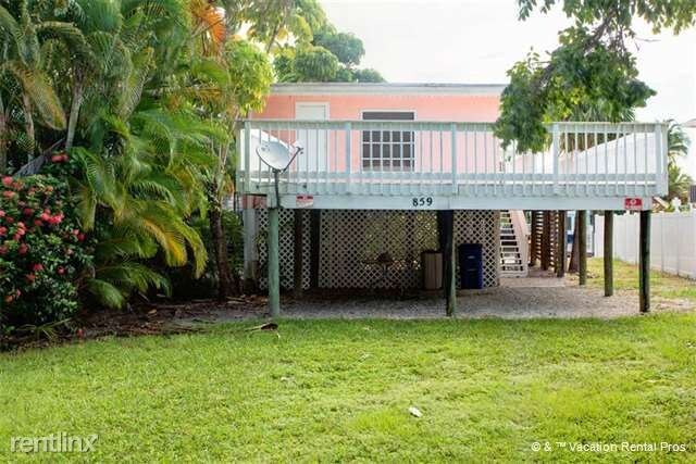 Primary Photo - 859 Lagoon St