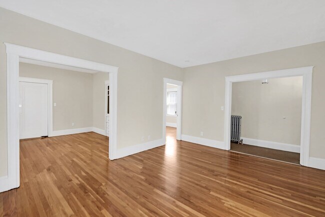 Building Photo - 11 Zamora Ct