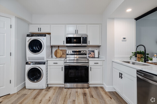 Interior Photo - TERRA - Hiram