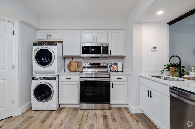 Interior Photo - TERRA - Hiram