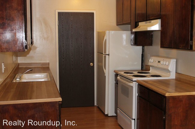 Building Photo - 2756 Burlington Pl