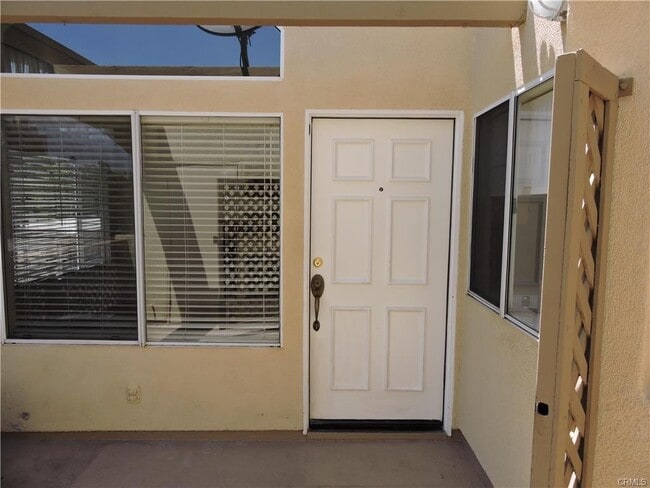 Building Photo - LOVELY MIRADOR 2 BR/2 BATH CONDO IN GREAT LAGUNA NIGUEL LOCATION