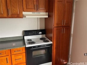Building Photo - 1312 Alapai St