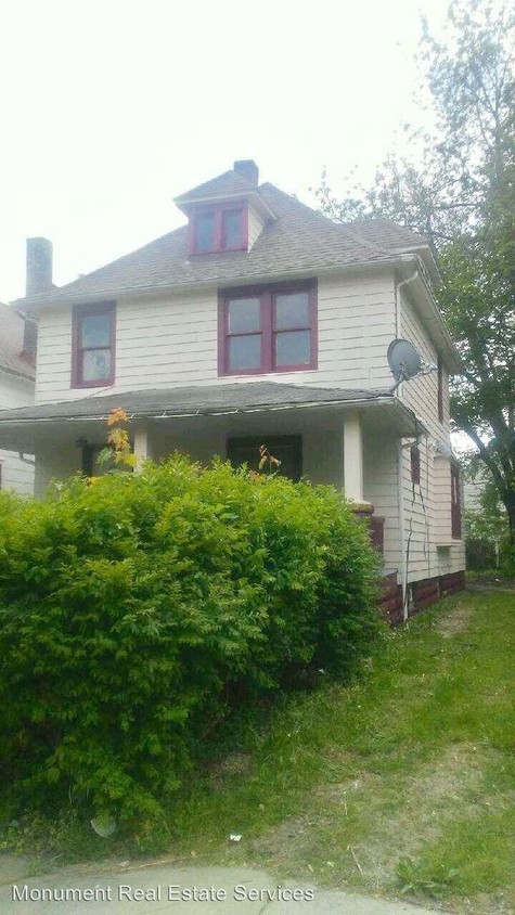 Primary Photo - 10114 Flora Ave