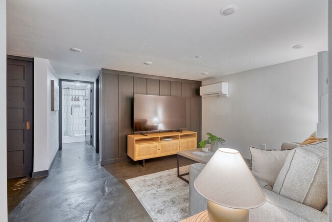 Foto del edificio - 2312 NW Kearney St