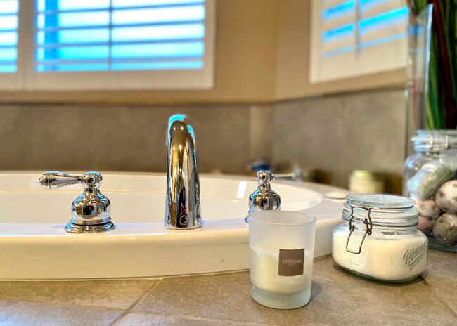 Foto del edificio - 315 N Wright Ave