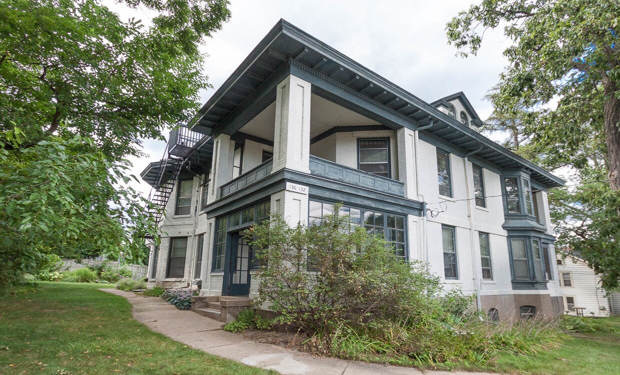 Primary Photo - 130 E Gorham St