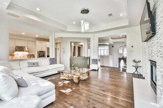 Building Photo - 4736 Post Oak Timber Dr