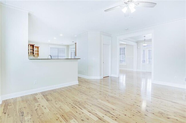Building Photo - 9950 Barnsbury Rd