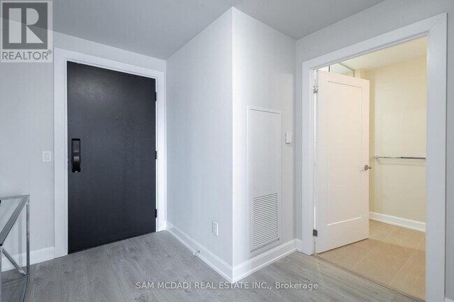 Photo du bâtiment - 3220 William Coltson Ave