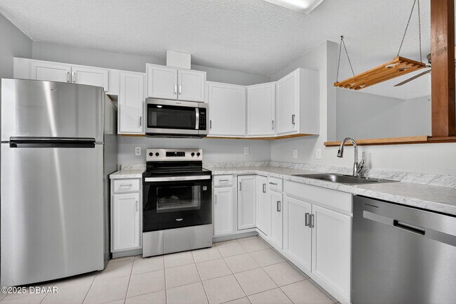 Foto del edificio - 168 W Sandalwood Ct