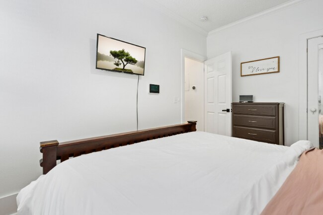 Foto del edificio - 701 Mathews St