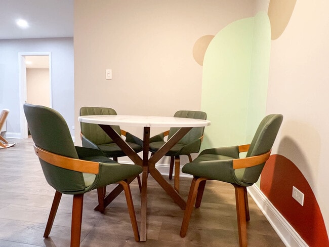 Building Photo - 3161 N Cambridge Ave