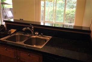 Kitchen - 3076 Via Alicante