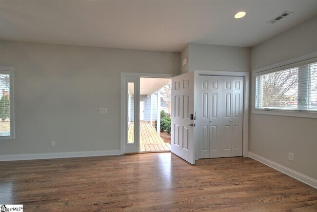 Building Photo - 401 Ansel St