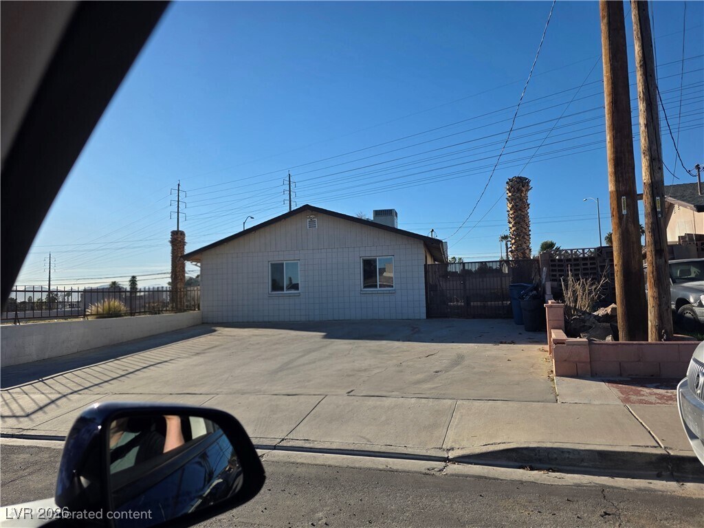 Building Photo - 4077 Acapulco Ave