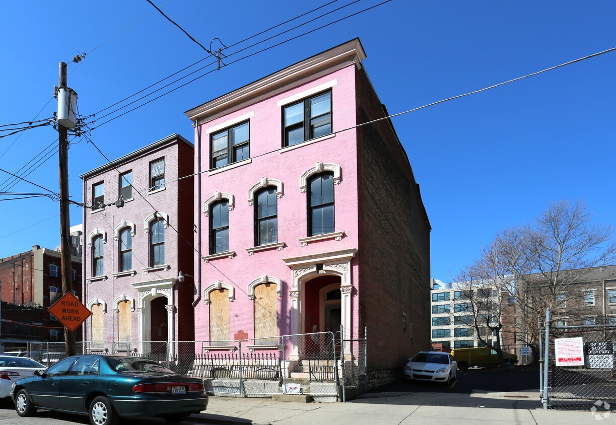 Foto principal - 1209 Clay St