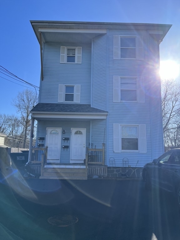 Building Photo - 581 South Ave