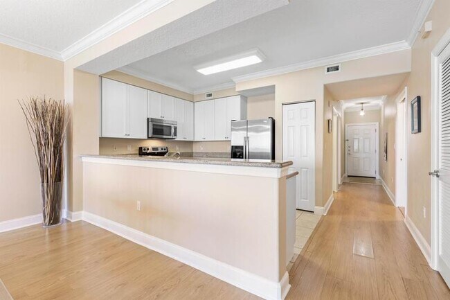 Building Photo - 60 Surfview Dr