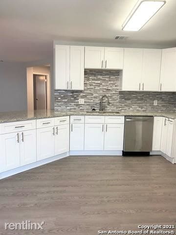 Foto del edificio - 4 br, 2 bath House - 7359 Longing Trail
