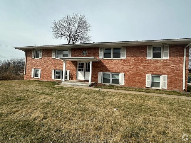 Building Photo - 608 Knoll Dr