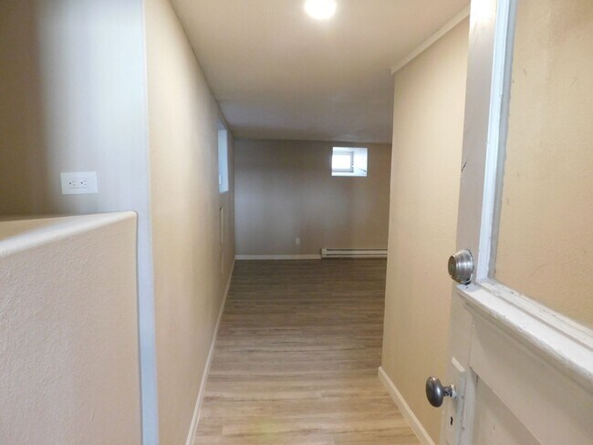 Building Photo - 360 Chipeta Ave