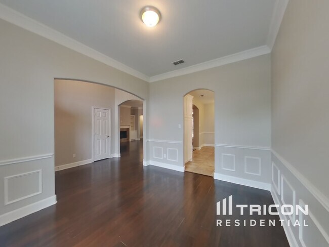 Foto del edificio - 716 Lakeview Dr
