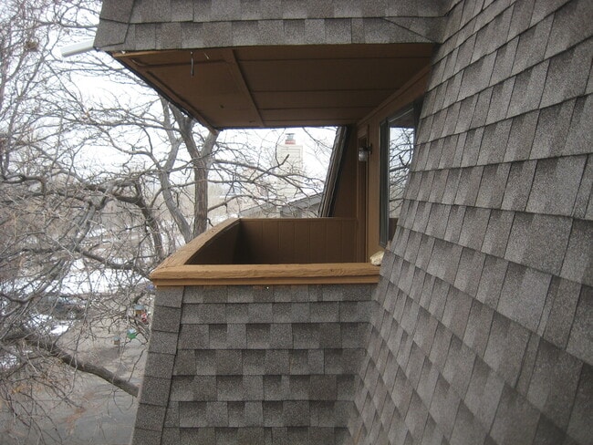Building Photo - 8990 W 63rd Ave
