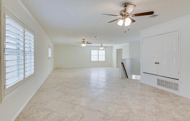 Foto del edificio - 4880 Trail Hollow Dr