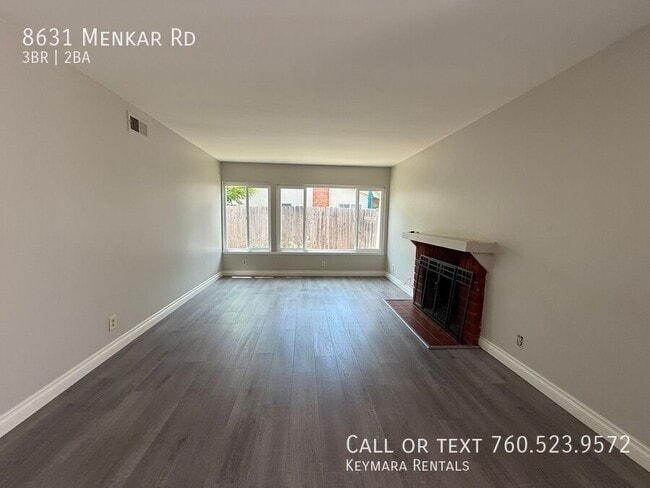 Foto del edificio - 8631 Menkar Rd