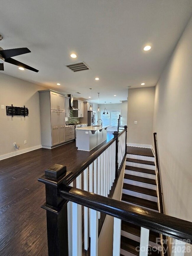 Building Photo - 1202 Macomb Pl