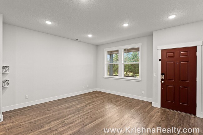 Foto del edificio - Exceptional 3BD* 2.5 BA* home in the North...