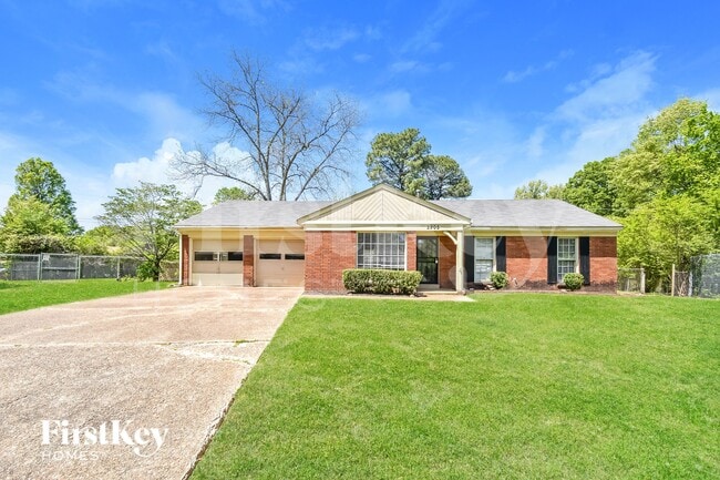 Building Photo - 2905 Kenneth St