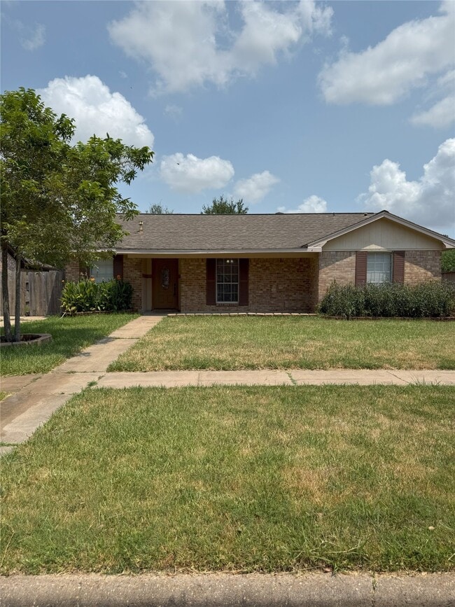 Building Photo - 21430 Park Green Dr