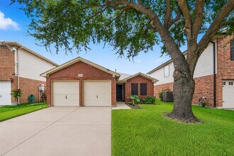 Building Photo - 4815 Cliffpoint Ct